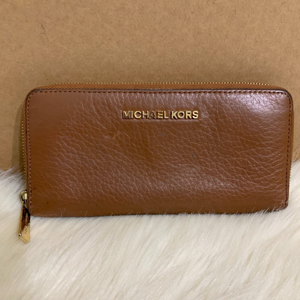 MICHAEL KORS JET SET Acorn Brown Zip Around Leather Continental Wallet